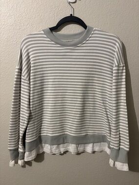 Cali Be Striped Layered Peekaboo Hem Crew Neck Sweater - Gray/White